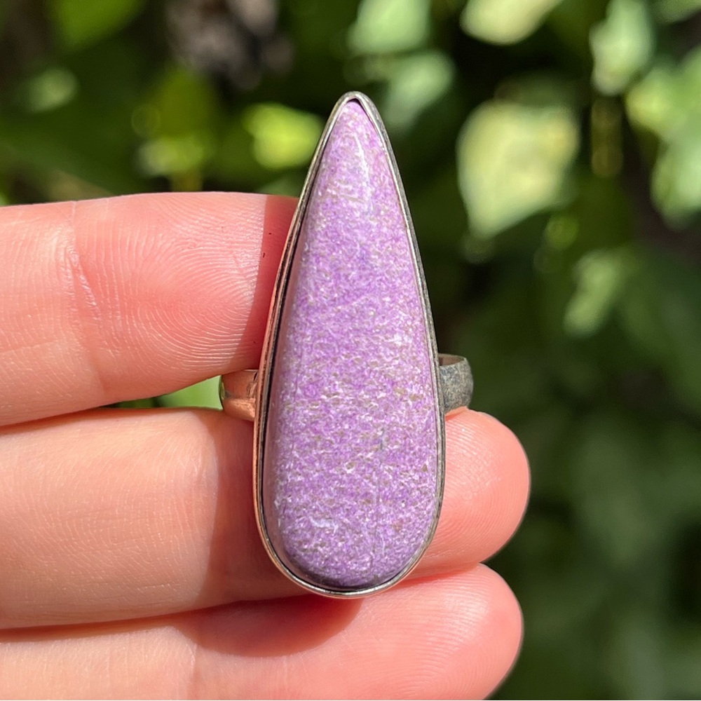 Size 8 925‎ silver plated purpurite ring